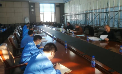 11月20日，，，，，公司采掘生产服务组到东荣二矿指导服务